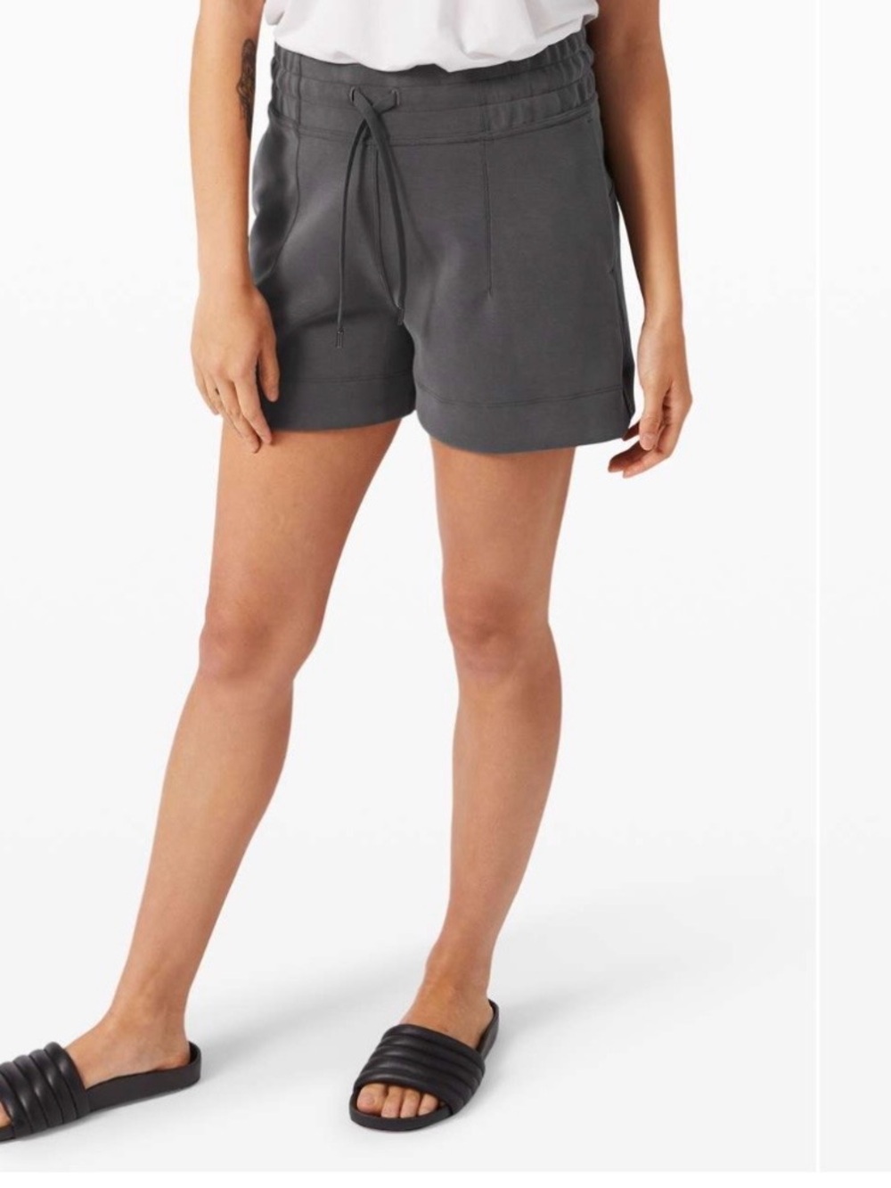 Lululemon  soft ambitions high rise 
 Short 4” graphite gray